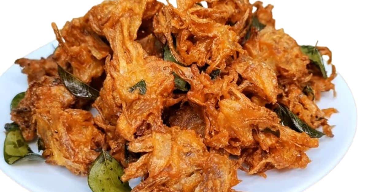 Indian Onion Pakoda Recipe -Crispy Tea Time Snack